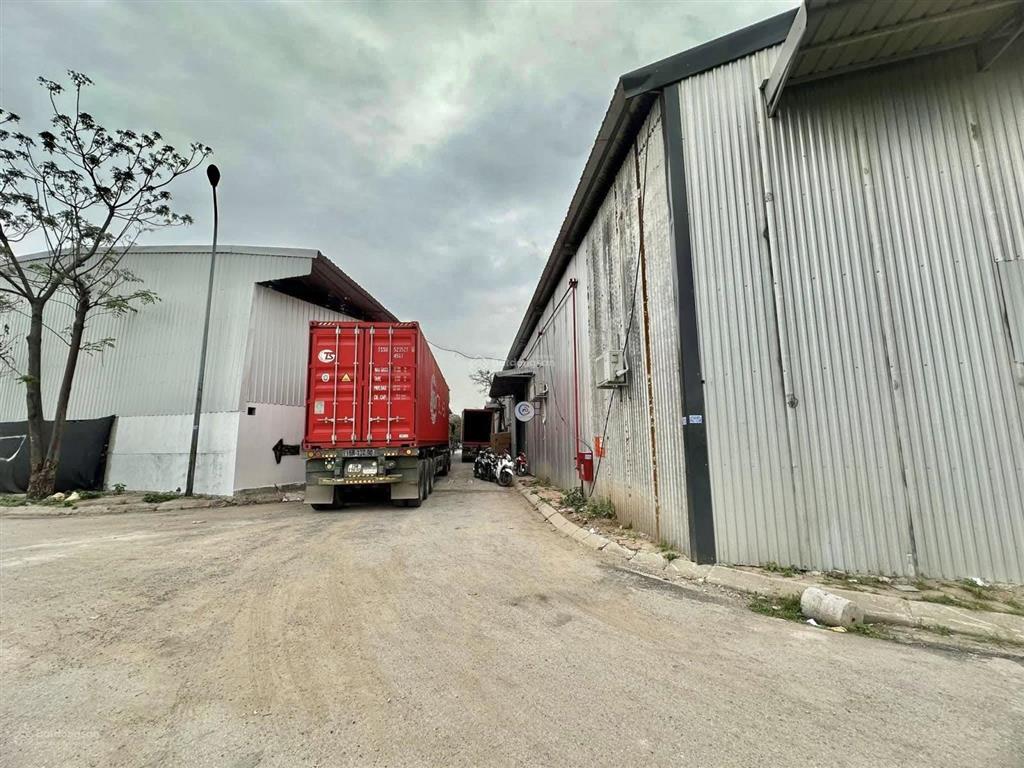 2300m kho xưởng xã vĩnh thanh mới cần cho thuê, có chia lẻ, xuất vat, giá 230tr/th