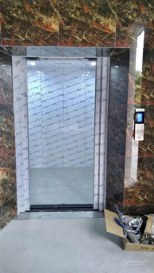 Cho thuê nhà xưởng khu tứ hiệp, 245m2 x 3 tầng, xuất vat, giá 115k/m2
