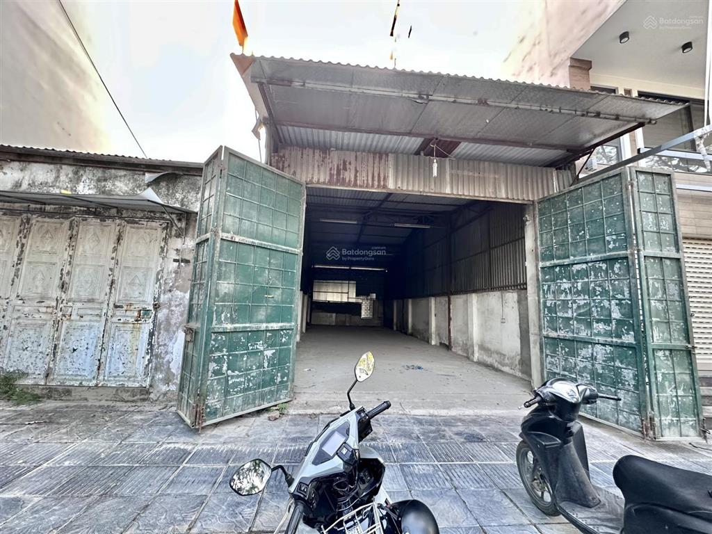 82m kho xưởng kết hợp mbkd mặt đường hưng thịnh, yên sở cần cho thuê, container đỗ cửa, giá 12tr/th