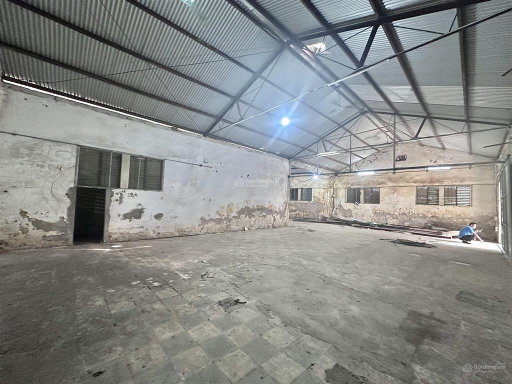 370m2 nhà xưởng khu vực giảng võ cần cho thuê, xuất đủ vat