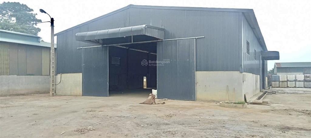 800m2 kho xưởng khu vực mai lâm cần cho thuê, container đỗ, giá 70 nghìn/m2/th