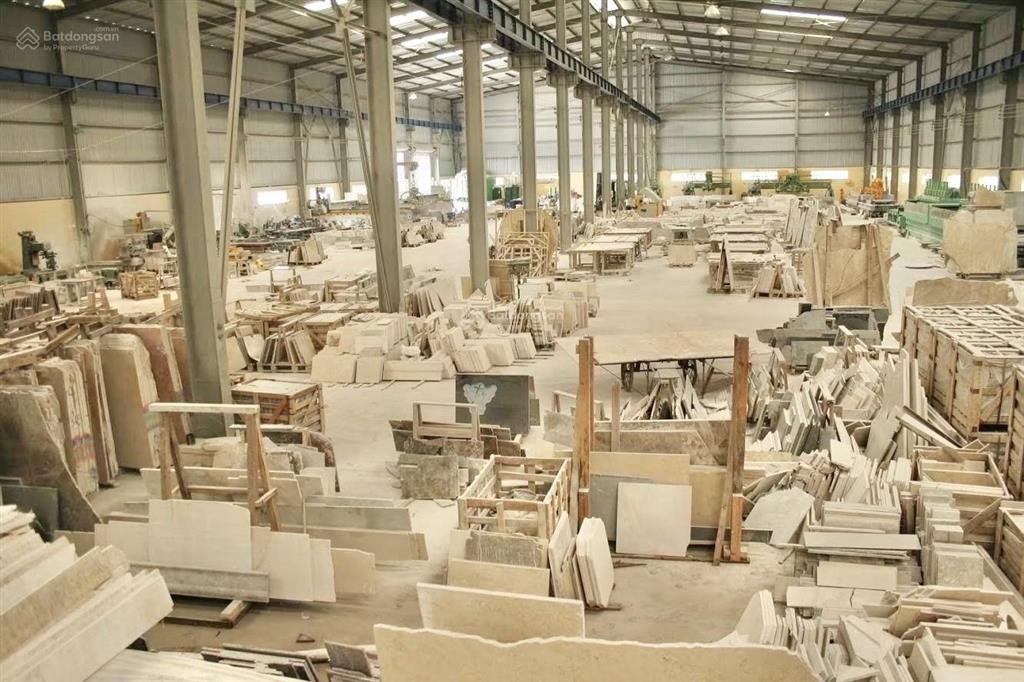 5000m2 kho xưởng gần cục cảng hàng không nội bài cho thuê, có chia nhỏ, xuất vat, giá 90k/m2