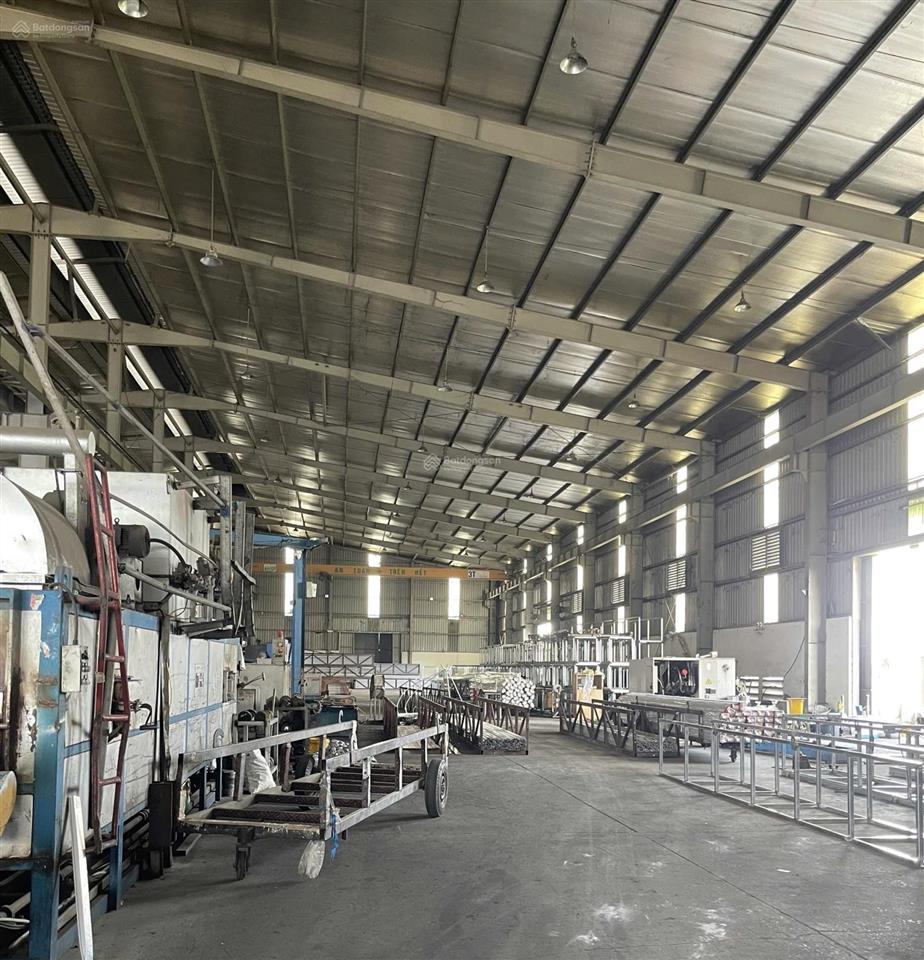Cho thuê kho xưởng ccn quất động, dtsd 5100m2, sẵn cầu trục, giá 370tr/th