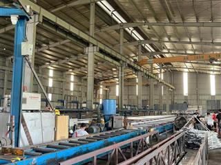 Cho thuê kho xưởng ccn quất động, dtsd 5100m2, sẵn cầu trục, giá 370tr/th