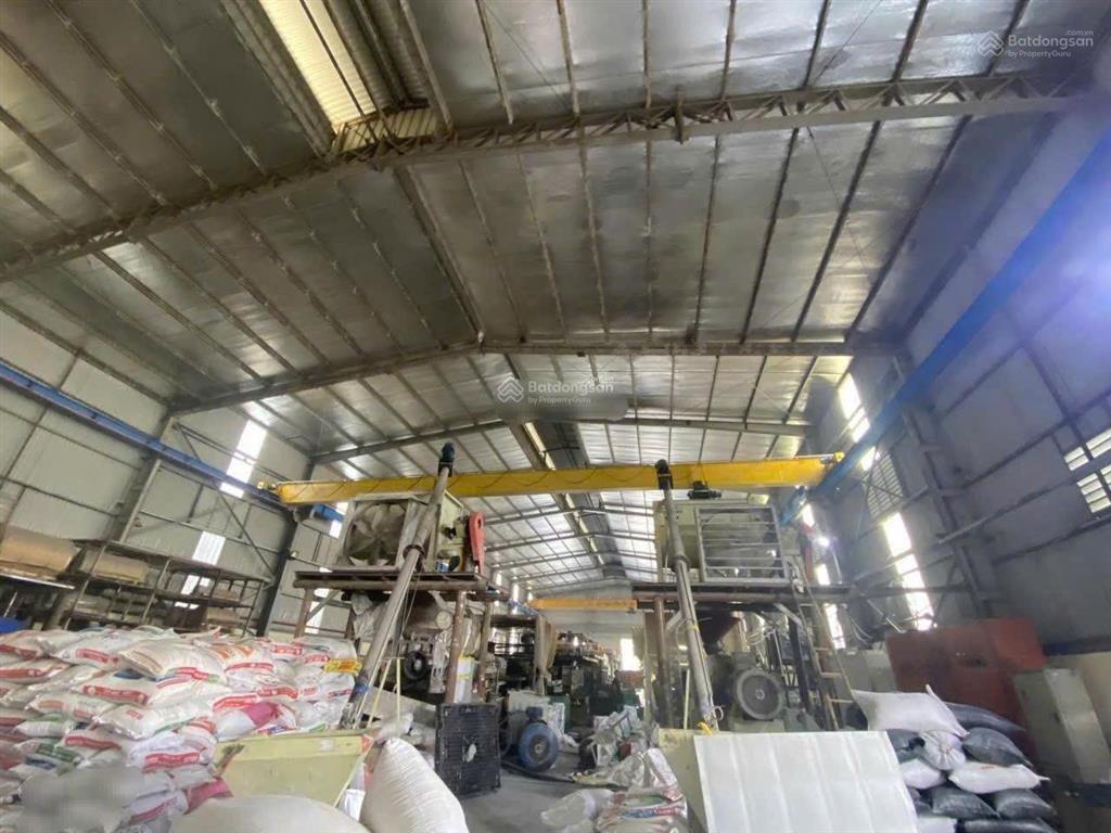 Cho thuê kho xưởng ccn quất động, dtsd 5100m2, sẵn cầu trục, giá 370tr/th