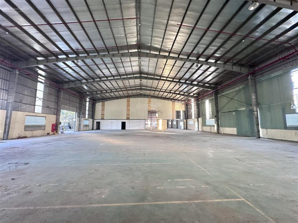2500m2 kho xưởng cụm công nghiệp quất động cho thuê, pccc tự động, giá 110k/m2