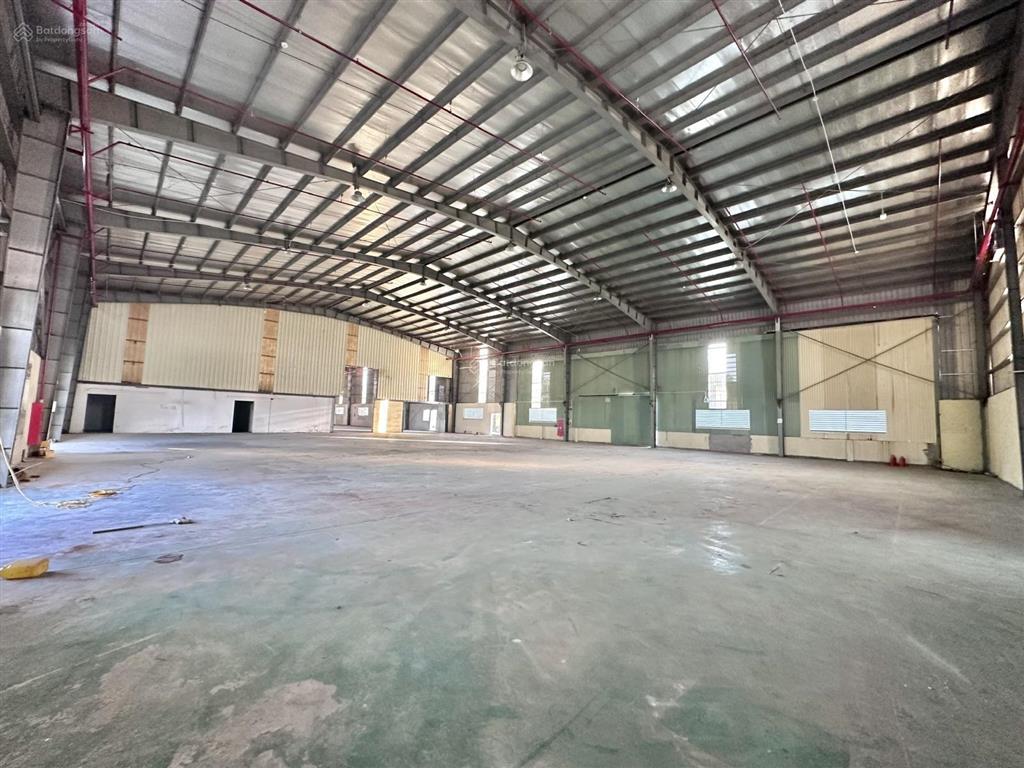 2500m2 kho xưởng cụm công nghiệp quất động cho thuê, pccc tự động, giá 110k/m2