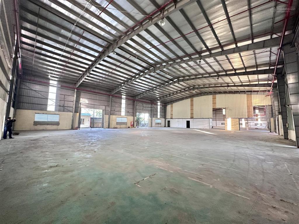 2500m2 kho xưởng cụm công nghiệp quất động cho thuê, pccc tự động, giá 110k/m2