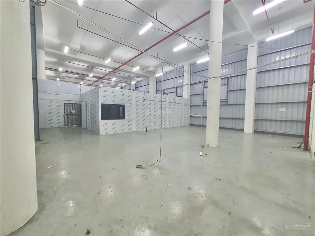 210m kho xưởng khu vực long biên xuân quan cần cho thuê, container ra vào, giá 28tr/th