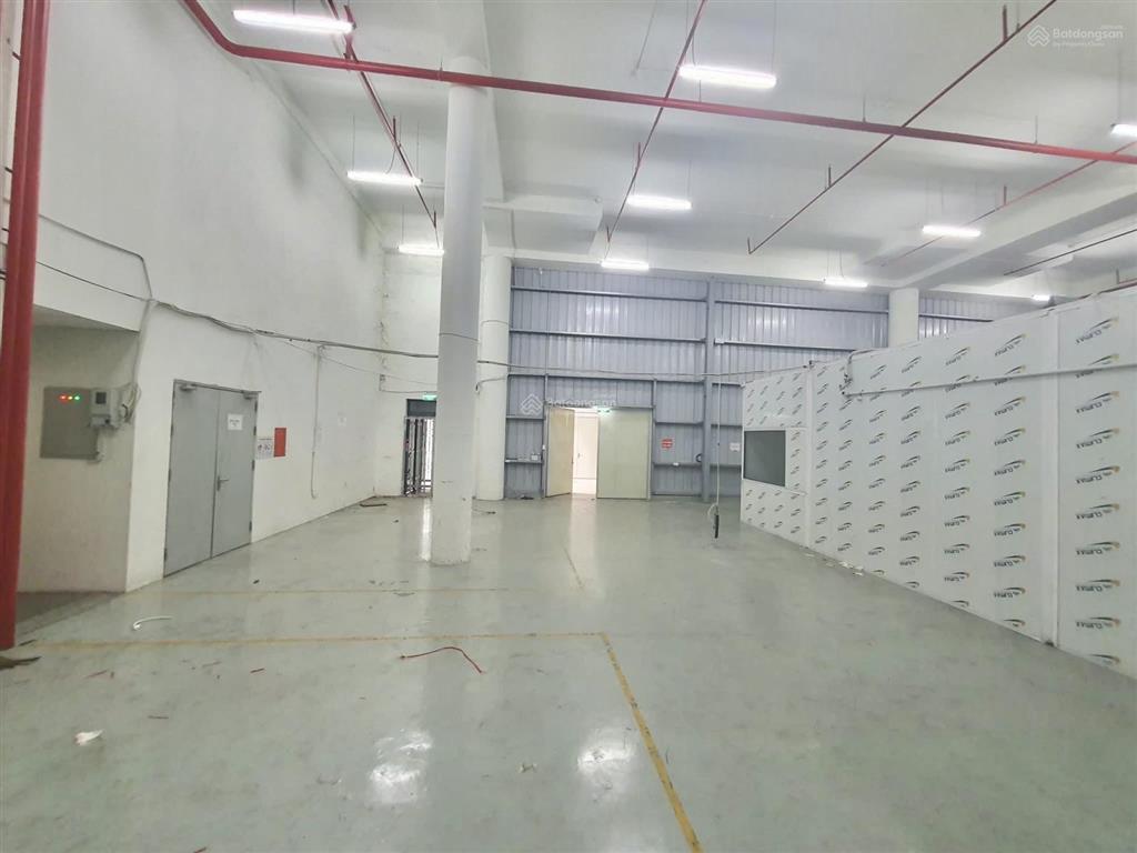 210m kho xưởng khu vực long biên xuân quan cần cho thuê, container ra vào, giá 28tr/th