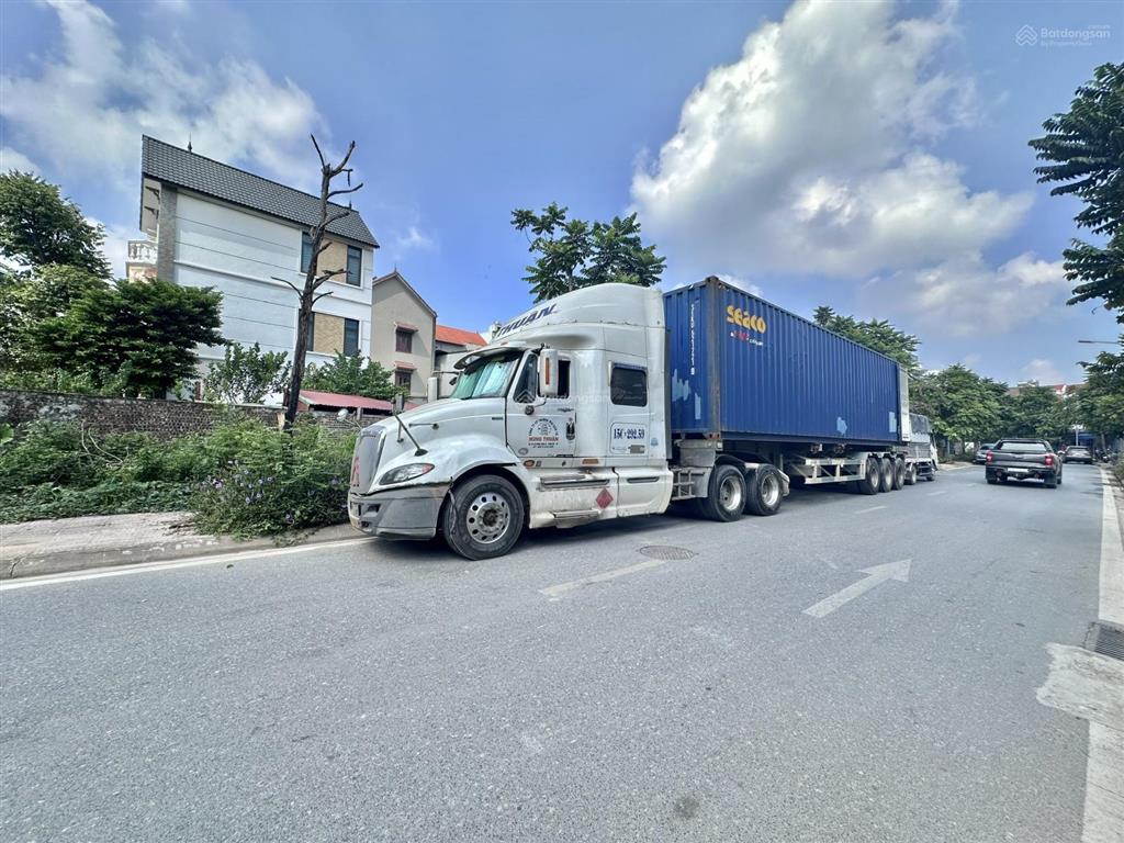 215m nhà xưởng đường cự khối cho thuê, trong đê, container đỗ, giá 28tr/th