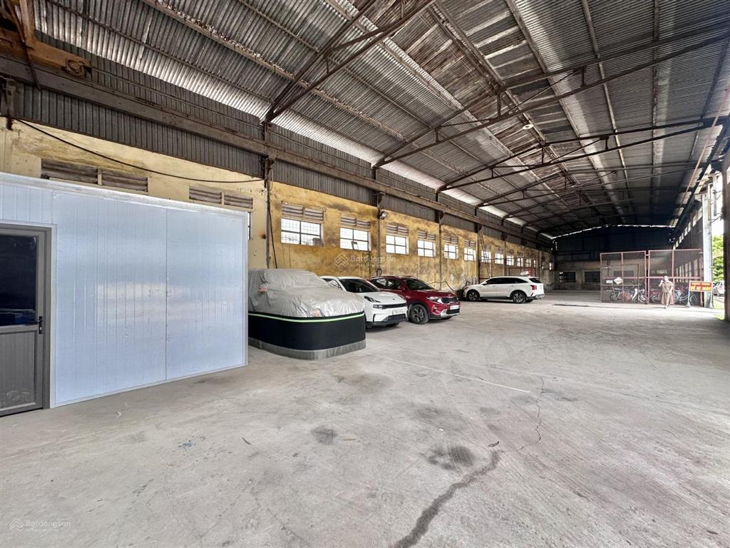 1300m kho xưởng khu vực vĩnh hoàng cần cho thuê, có chia đôi, xuất vat, giá 130k/m