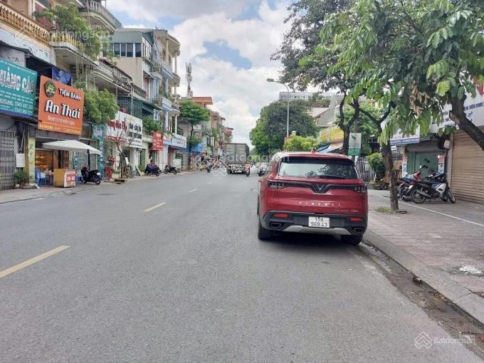 Cần bán gấp 130m đất phố sài đồng, phù hợp chia lô hoặc xây biệt thự sân vườn