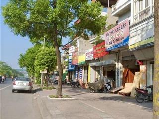 Toà văn phòng 105m xây 7 tầng thang máy nằm trên phố ngô gia tự mà giá chỉ 25,9 tỷ.