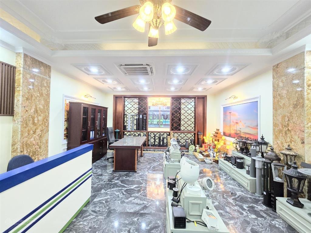 Giảm sốc 5 tỷ siêu phẩm mặt phố hồng tiến,diện sẽ 100m, 3 thoáng, thiết kế 5 tầng thang máy