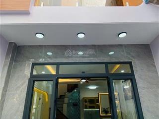 Nhỉnh 5 tỷ nhà 2 tầng dt 4.5 x 13.5 trương phước phan hẻm thông thoáng sổ đẹp.