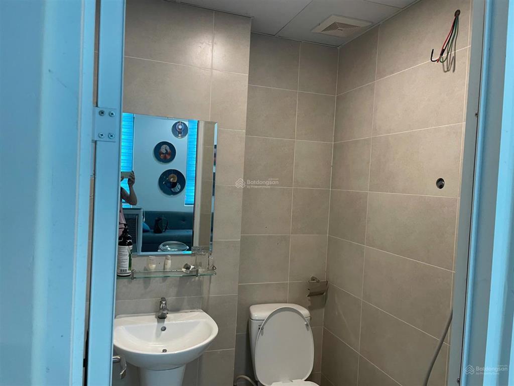 Bán saigon intela 55m2  2 phòng ngủ, 2wc giá 2tỷ280 view q1