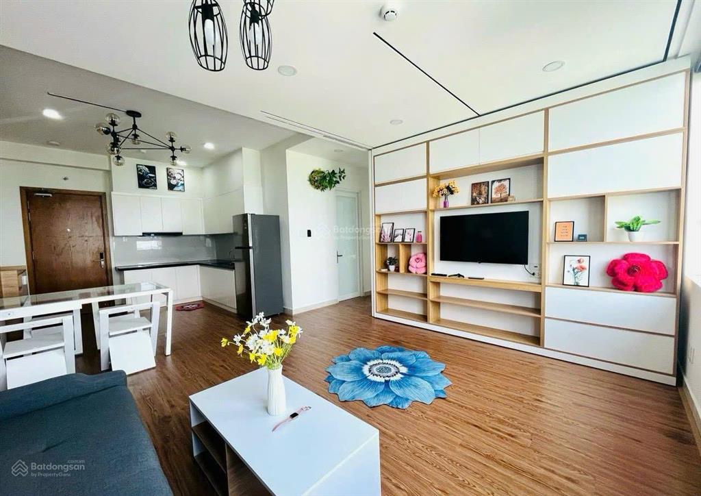 Bán saigon intela 78m2, 2 phòng ngủ +, 2wc giá 3tỷ150 tl full nội thất