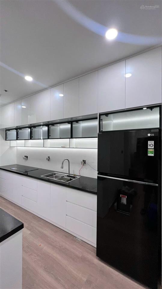 Cho thuê cc parkview 152 điện biên phủ giá 20 triệu , 2 phòng ngủ , 2wc , 77m2 full nội thất