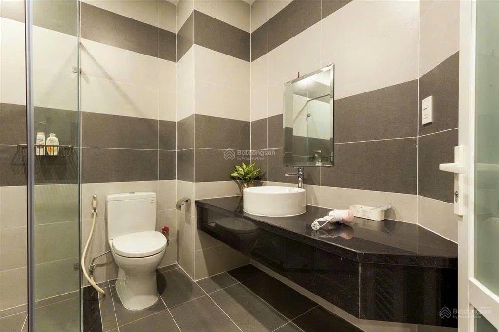 Siêu phẩm góc 2 mặt tiền lê văn sỹ, quận 3  bán tòa nhà chdv cao cấp  hdt 310tr/th  gía 42 tỷ