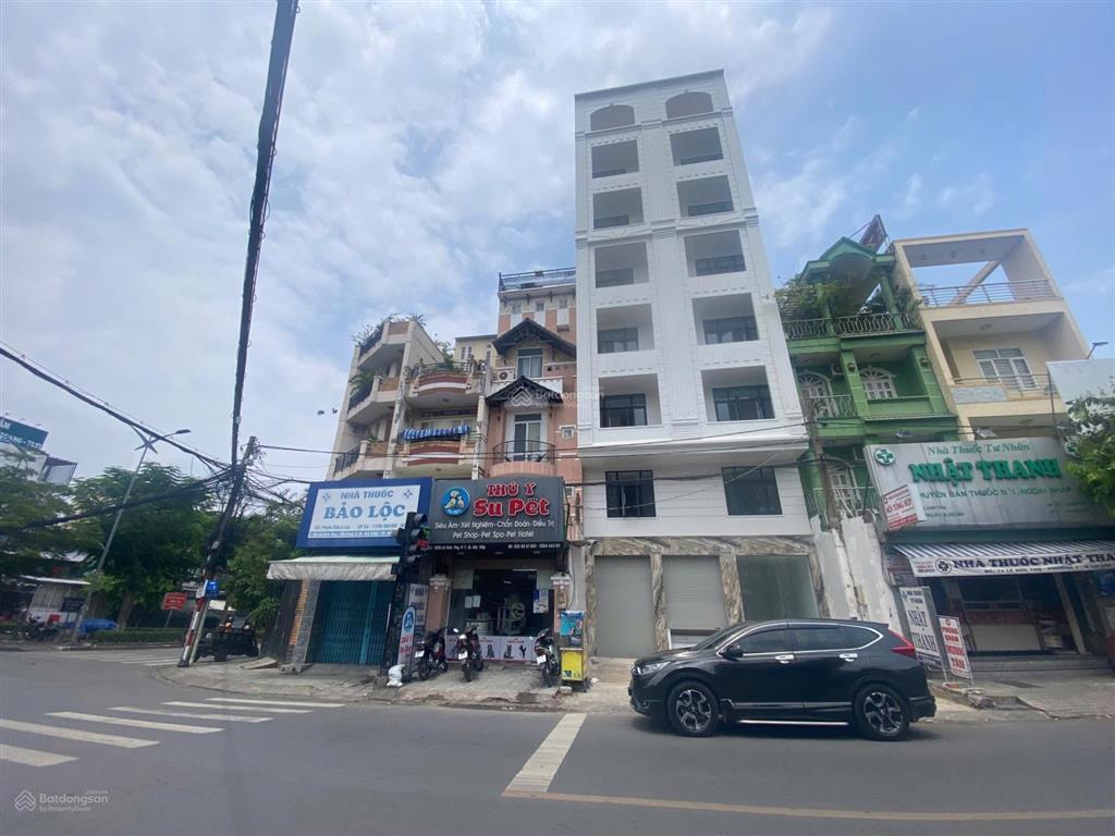 Chỉ có 23 tỷ sở hữu ngay building mt phạm văn bạch q.tân bình  hđt 125tr/th  dt 8x18m 7 tầng+tm