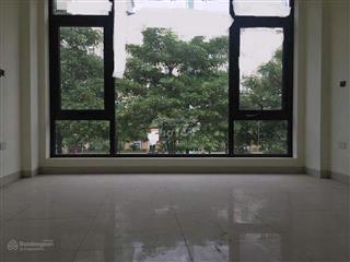 Cho thuê nhà riêng 5 tầng x 50m thông sàn làm văn phòng, thẩm mỹ giá 32 triệu phường mỹ đình