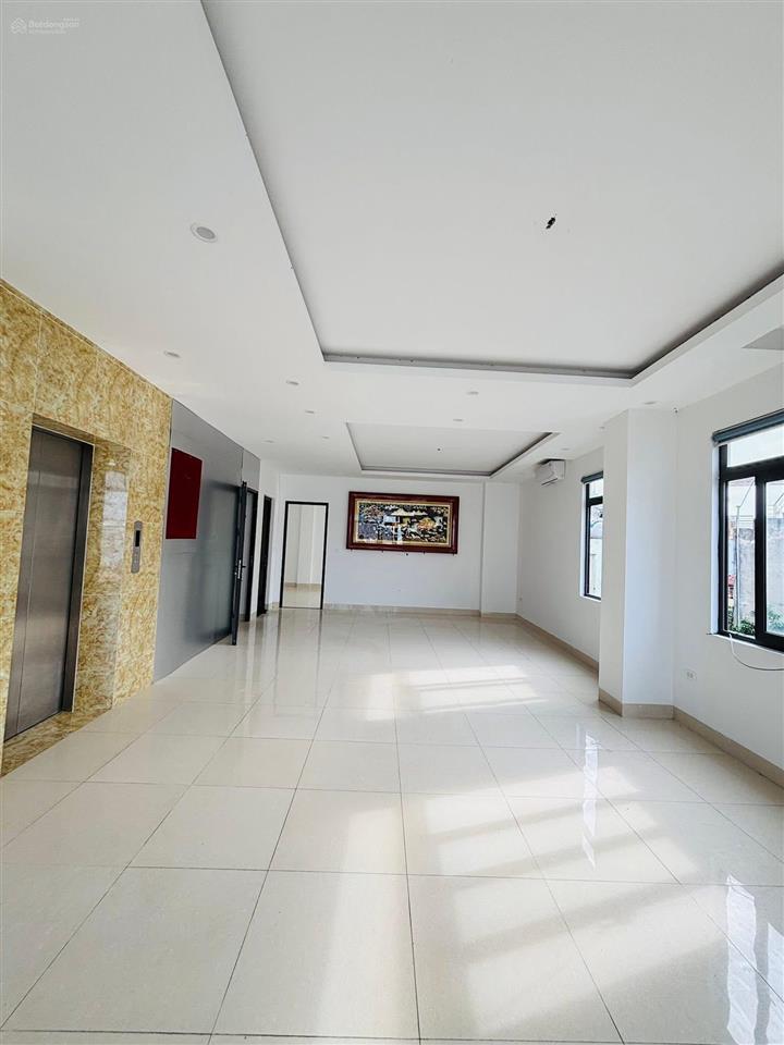 Cho thuê văn phòng trích sài tây hồ 140m220 triệu sàn đẹp thoáng, có xuất vat, có chia phòng