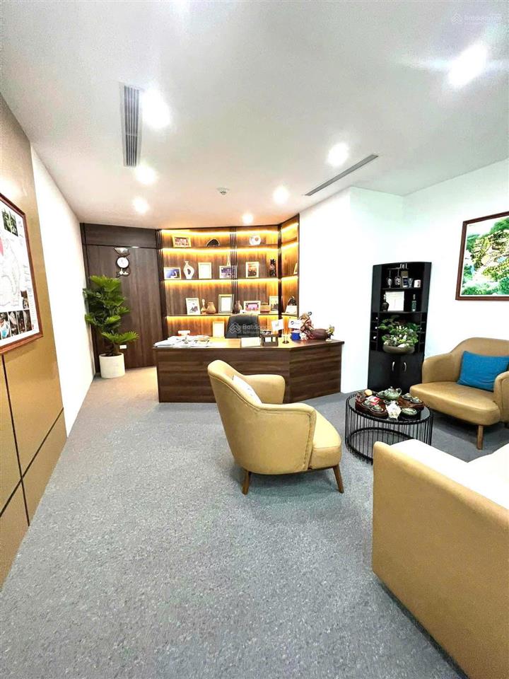 Cho thuê văn phòng đẹp, đầy đủ nội thất, 155m2, giá 30 triệu tại lạc long quân, p bưởi, q.tây hồ