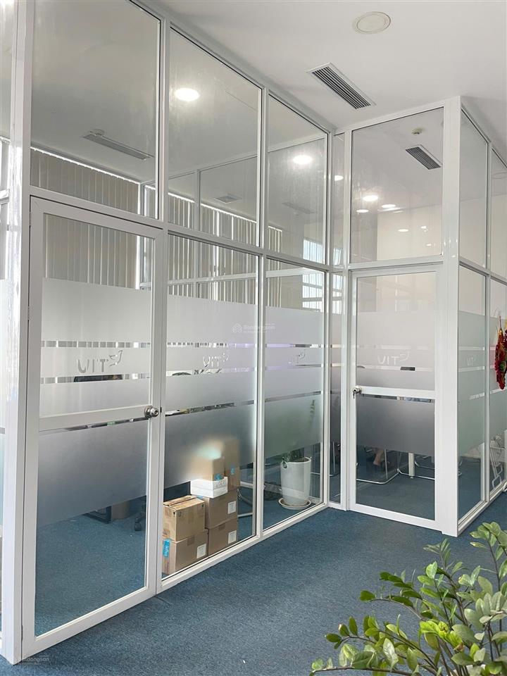 Trống 67m2 full nội thất phố láng hạ, tòa văn phòng hạng b phù hợp làm vp công ty