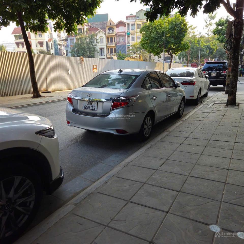 Giá siêu tốt trống 370m sàn tại phố trần vỹ 370m2