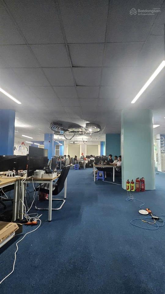 Giá siêu tốt trống 370m sàn tại phố trần vỹ 370m2