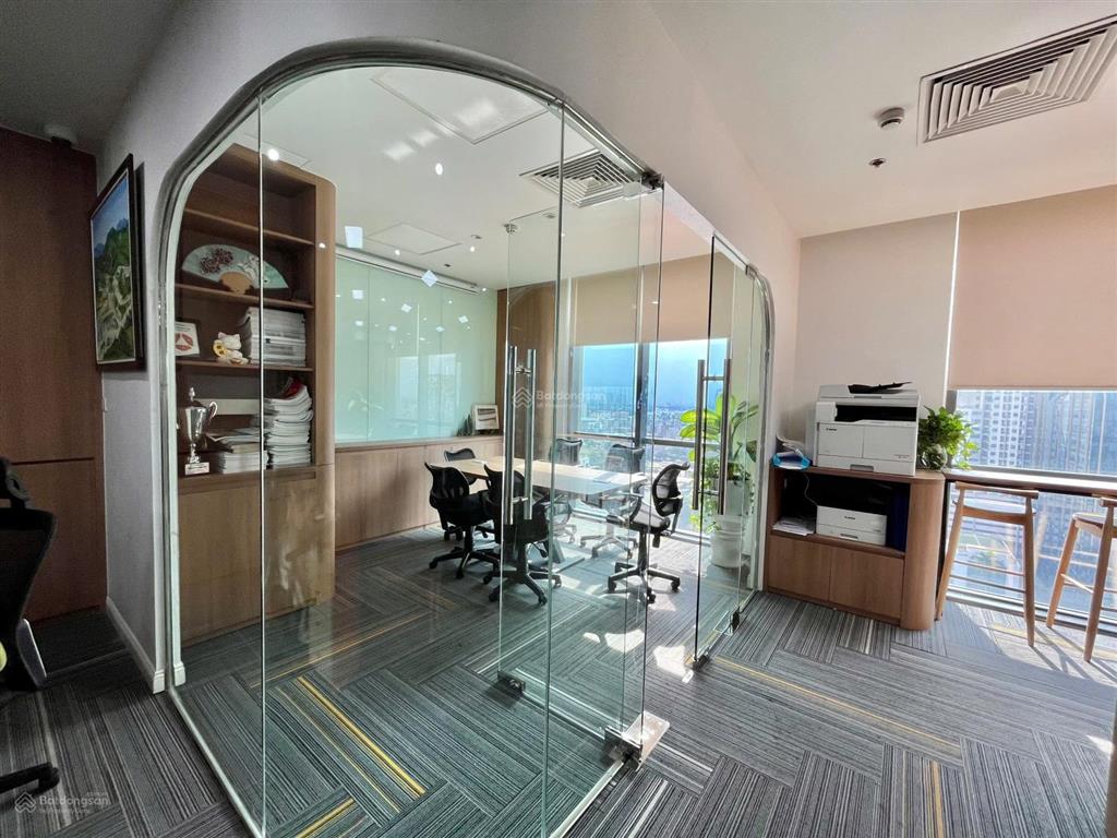 Cho thuê văn phòng 60m2 có tại phường cát linh, đống đa, hà nội, giá cực chất chỉ với 450k / m2