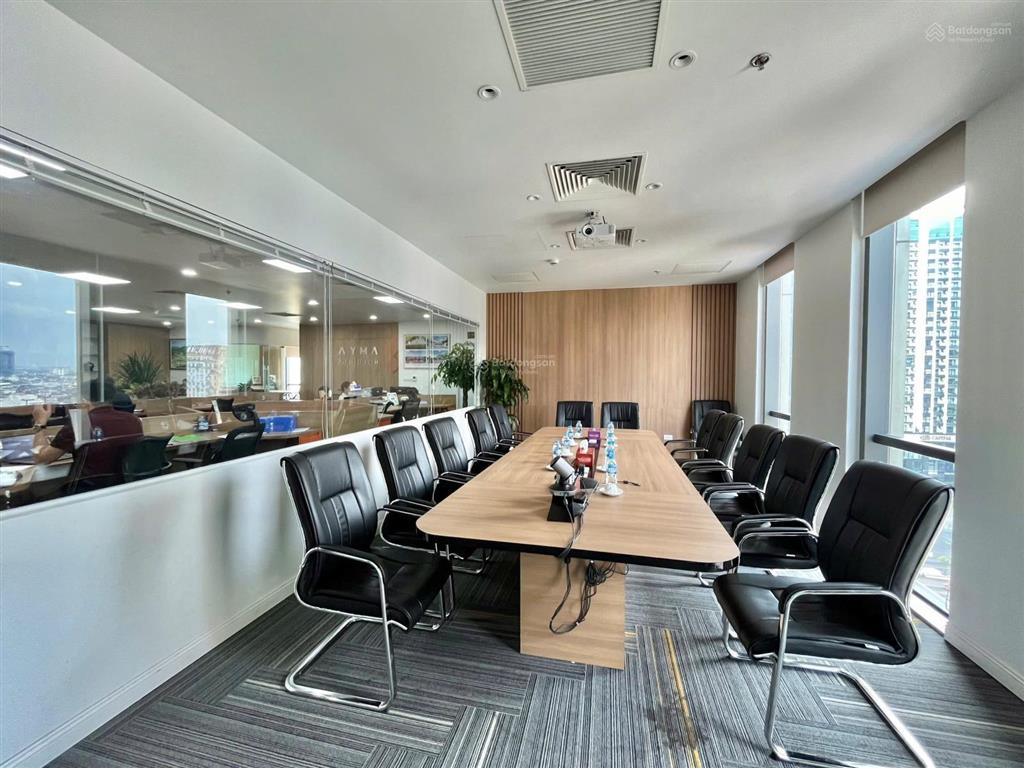 Cho thuê văn phòng 60m2 có tại phường cát linh, đống đa, hà nội, giá cực chất chỉ với 450k / m2