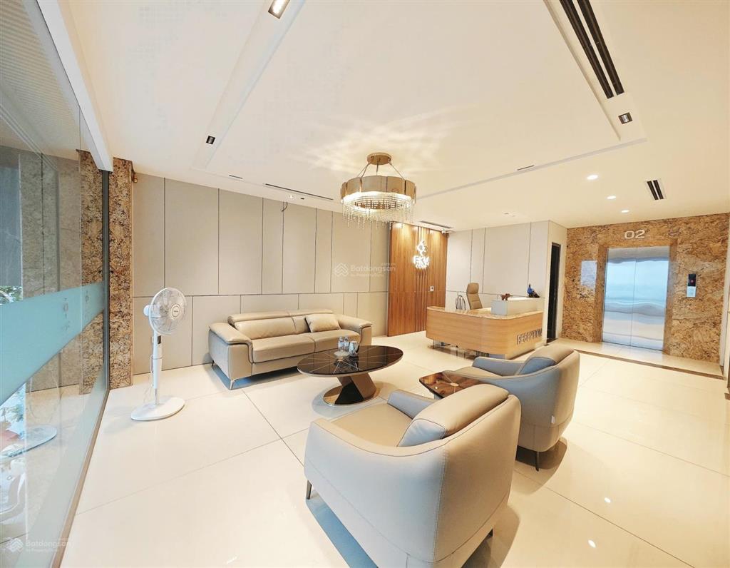 Hot hiếm có sàn vp xịn xò tại mỹ đình 85m2 giá thuê 15 triệu/sàn sẵn nội thất xịn