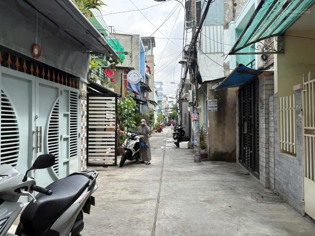 Bán nhà chính chủ  cấp 4 lửng 4x20m full hẻm 5m thông 1/ đường số 12 giáp tân phú giá 6.3 tỷ tl