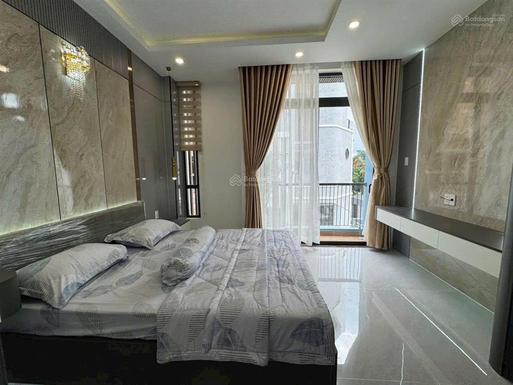 Nhà 5 tầng khu phân lô hương lộ 2 dt 4x13m full nội thất ko lộ giới giá 7.85 tỷ tl