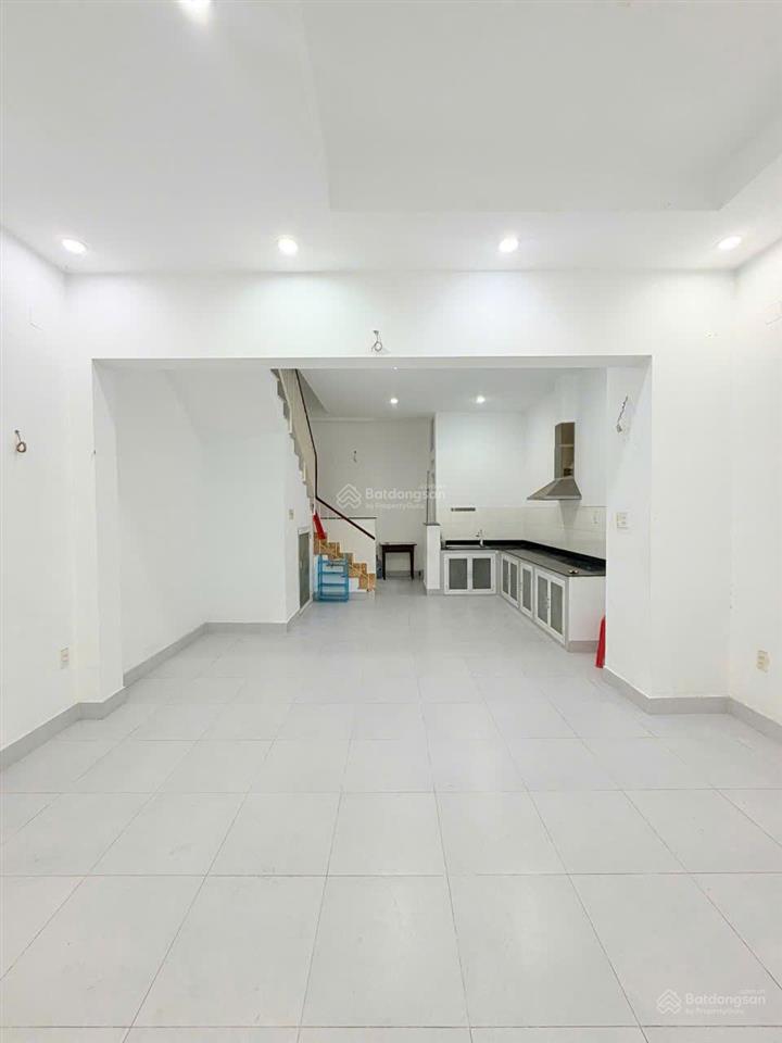 Nhà 2 lầu 1/ tân hòa đông gần q6 hẻm xe hơi 5x10.8m giá chỉ 5.9 tỷ tl