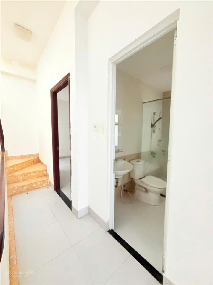 Nhà 2 lầu 1/ tân hòa đông gần q6 hẻm xe hơi 5x10.8m giá chỉ 5.9 tỷ tl