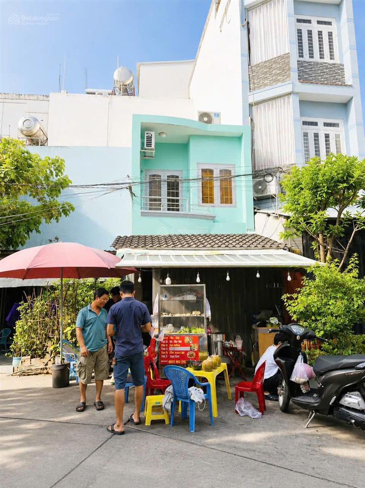 Nhà chỉ 3.85 tỷ hẻm 8m thông đường lê văn quới 3.4x8m xây full gần 4 xã, 2 pn