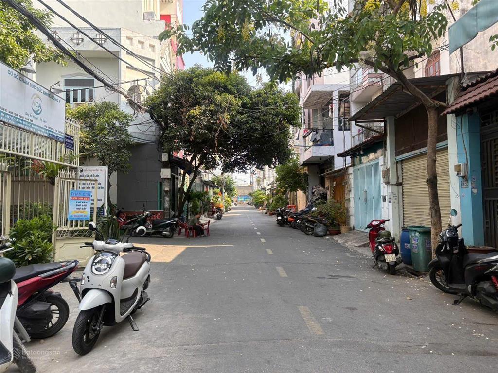 Bán nhà 2 lầu 1/ lê văn quới hẻm 8m thông sát mặt tiền 4x14m full, chính chủ