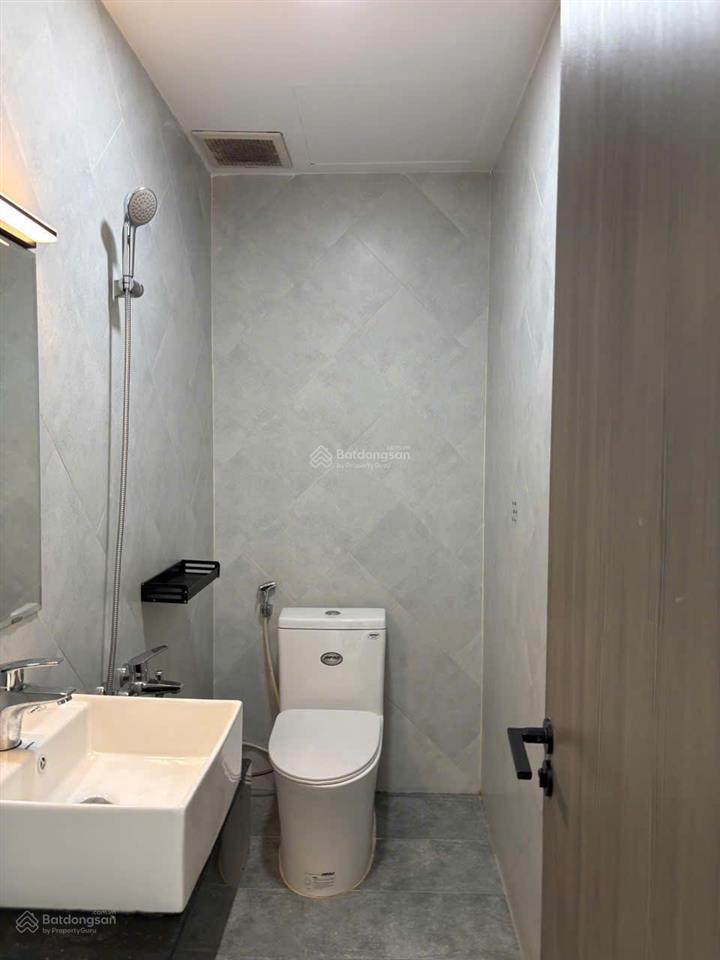 Bán nhà 2 lầu 1/ lê văn quới hẻm 8m thông sát mặt tiền 4x14m full, chính chủ