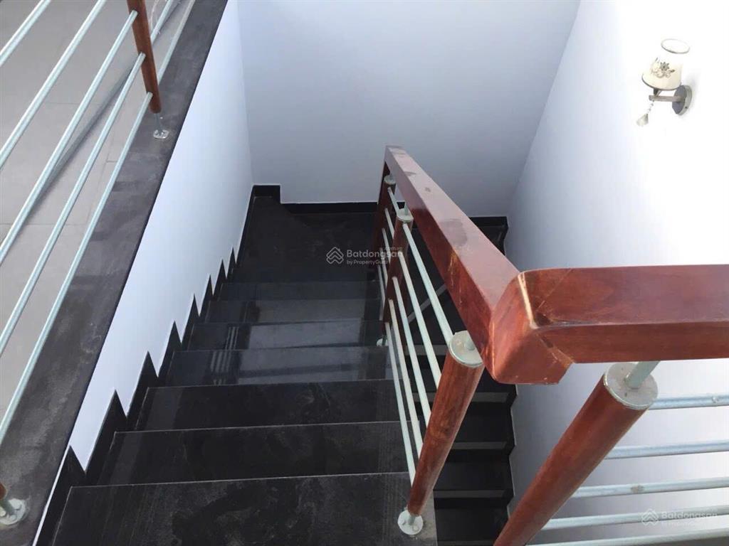 Nhà 2 lầu 1/ lê văn quới, 2 căn riêng kinh doanh sầm uất chỉ nhỉnh 3 tỷ/căn. diện tích 8 x 7.2m