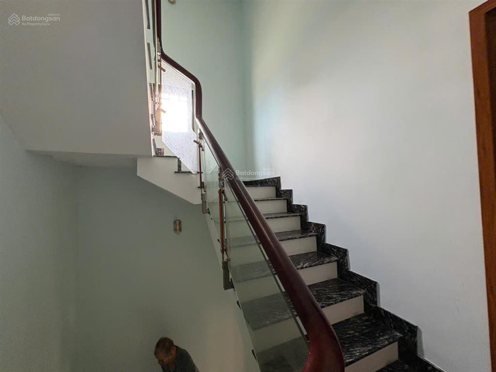 Bán nhà chính chủ 4 tầng đường chiến lược ngay 703 hương lộ 2 dt 4x14m giá chỉ 5.7 tỷ