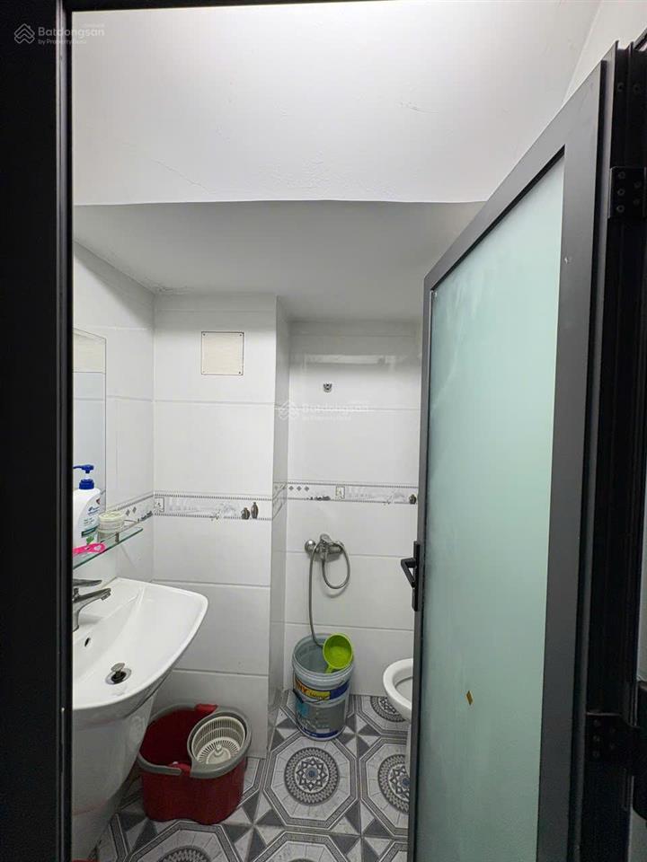 Bán nhà chính chủ 4 tầng đường chiến lược ngay 703 hương lộ 2 dt 4x14m giá chỉ 5.7 tỷ