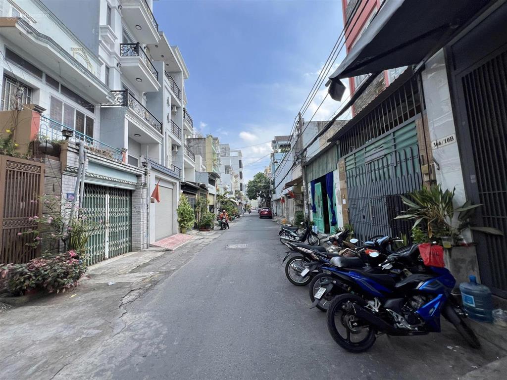 Cặp nhà 5 tầng 1/ lê văn quới giá tốt 89tr/m2 tl cả đất và nhà mới 8m x 26m chính chủ