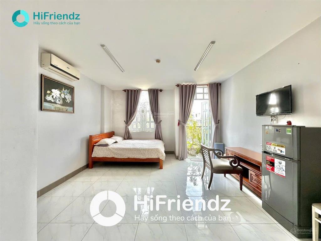 Cho thuê căn hộ ban công mới xây giá chỉ 4tr2 ngay coop mart phan văn hớn