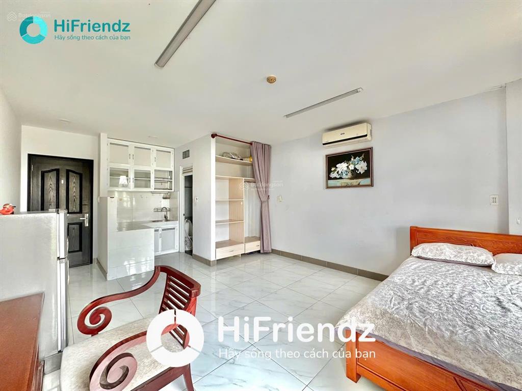 Cho thuê căn hộ ban công mới xây giá chỉ 4tr2 ngay coop mart phan văn hớn