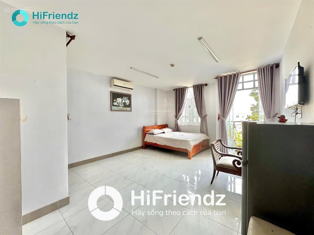 Cho thuê căn hộ ban công mới xây giá chỉ 4tr2 ngay coop mart phan văn hớn