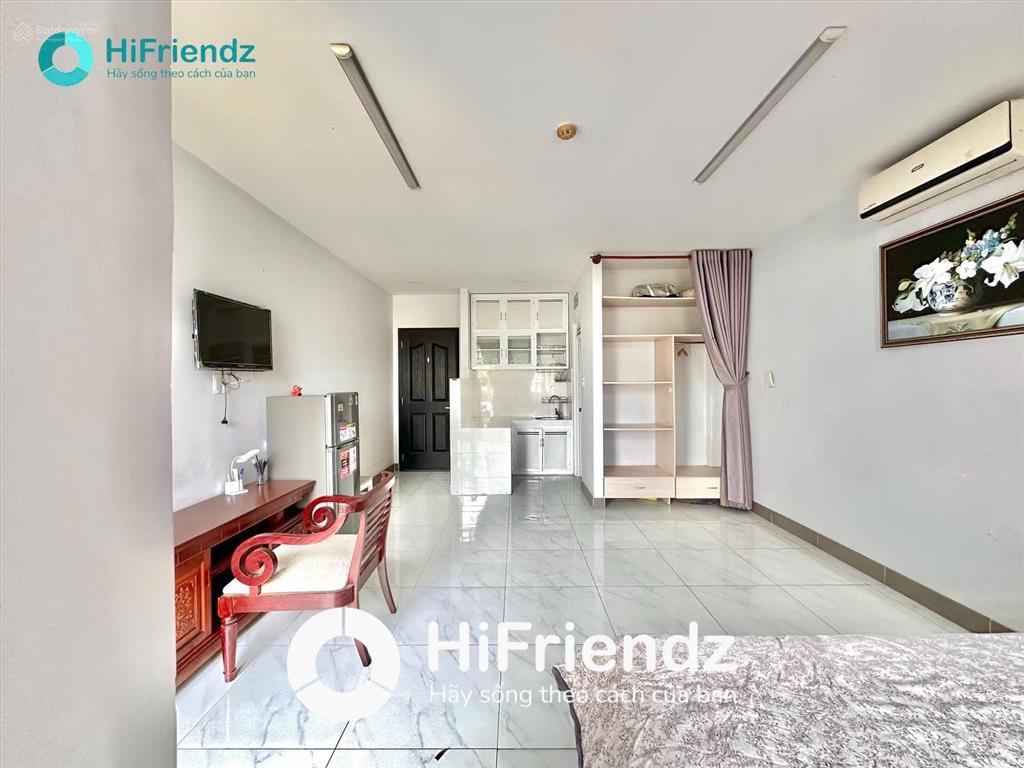 Cho thuê căn hộ ban công mới xây giá chỉ 4tr2 ngay coop mart phan văn hớn