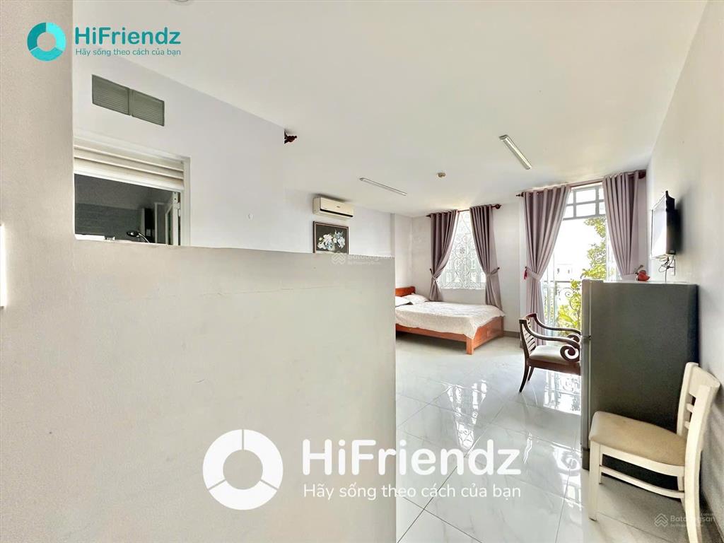 Cho thuê căn hộ ban công mới xây giá chỉ 4tr2 ngay coop mart phan văn hớn